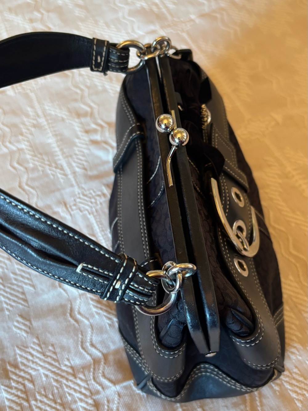 COACH Soho MINI KISSLOCK Bag ~ STYLE C05S-3649 Black Jacquard/Black Leather 2005 - Picture 6 of 17